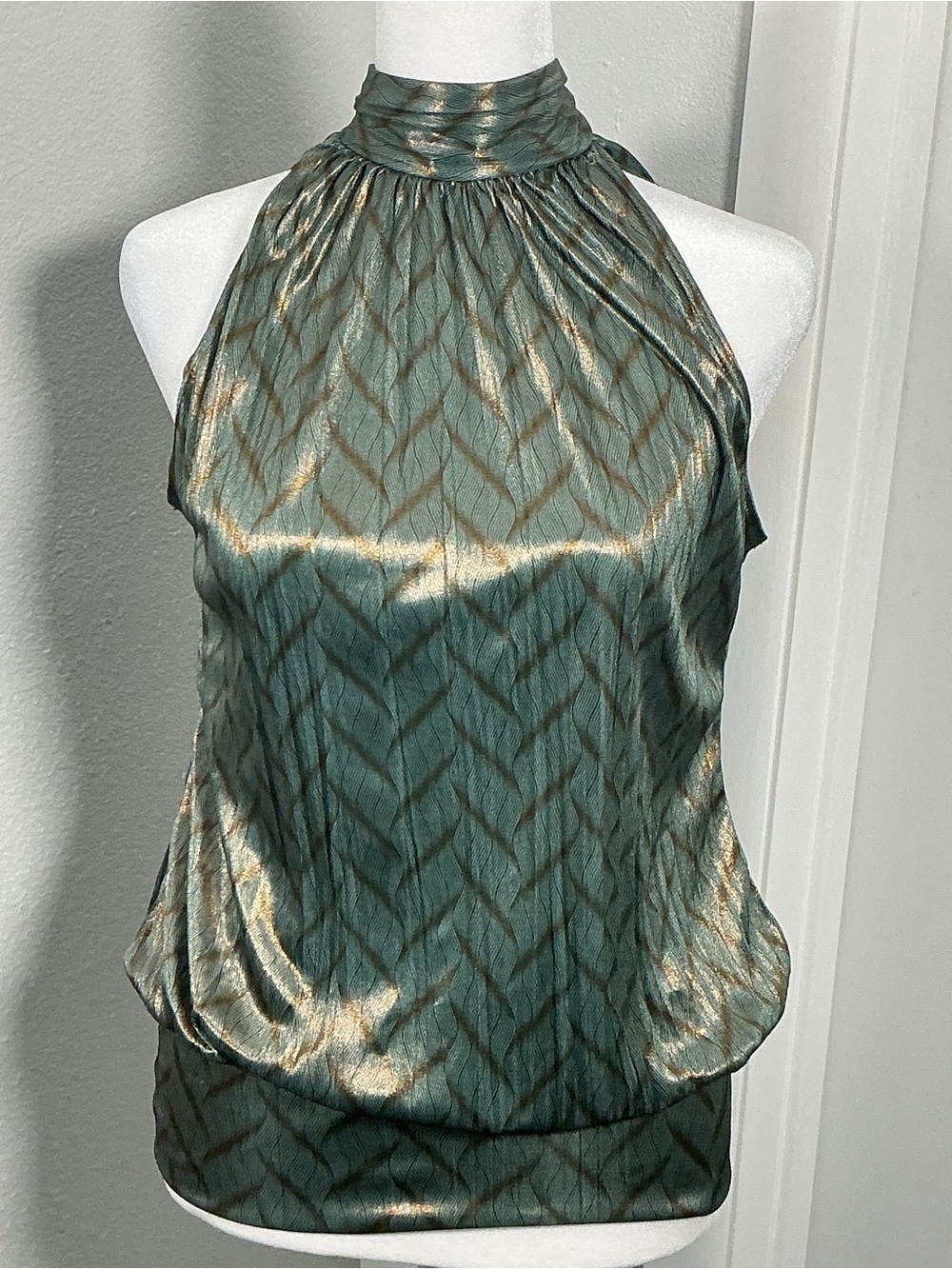 Soprano Metallic Green Gold Chevron Halter Blouse Blouson Size M